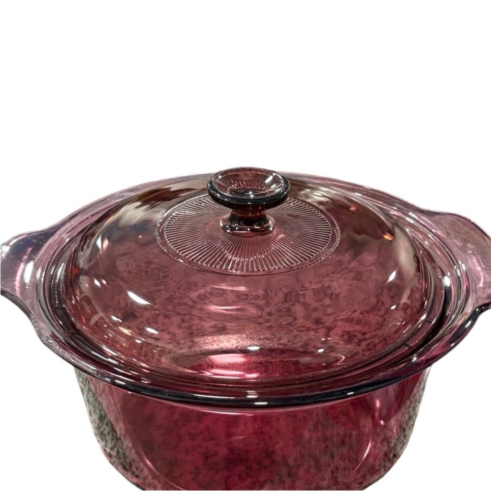 Cranberry Vision 3.5 Quart Round Covered Casserole Dish Please Read